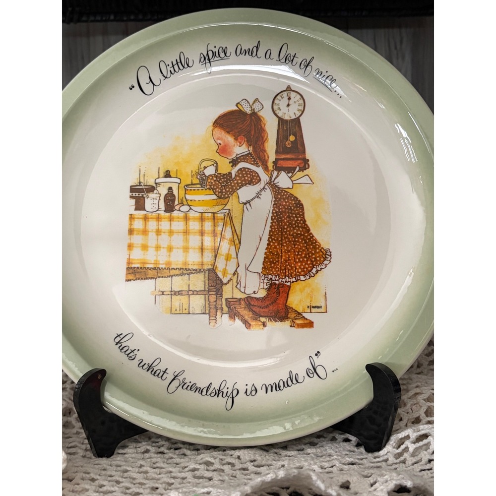 Vintage Holly Hobbie 1972 Friendship Collector Plate American Greetings Green - Picture 3 of 9